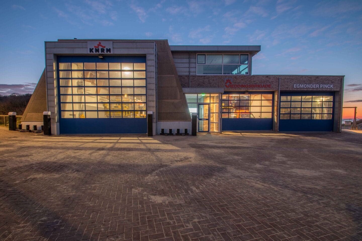 website KNRM-48