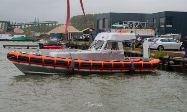 Kantelproef reddingboot Egmond aan Zee (filmpje)