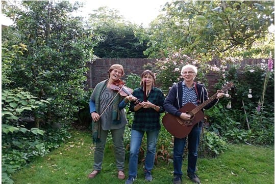 Helmgras brengt warme Keltische klanken naar Muziekcafé Soigné – 23 november
